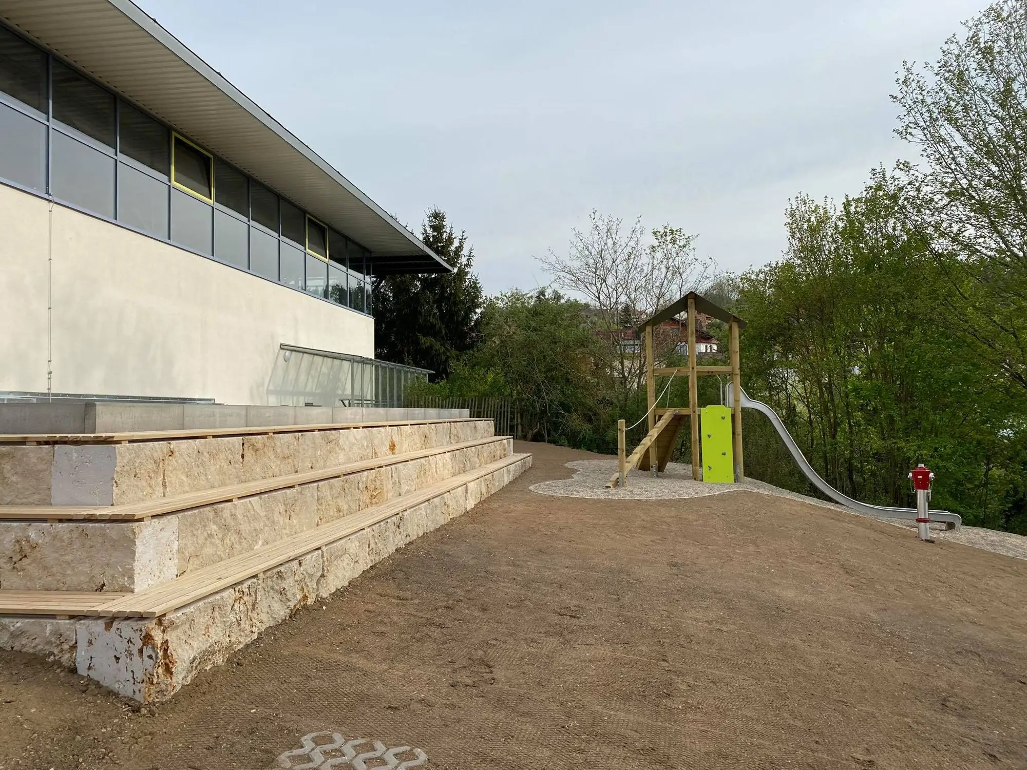 Gesamtschule Altmannstein: Sitzstufen