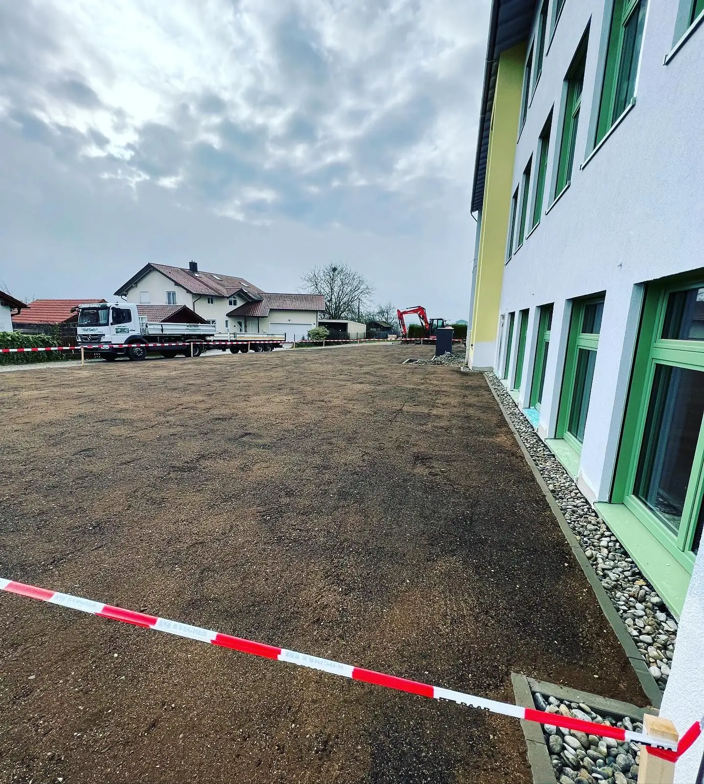 Grundschule Pondorf: Fläche vor der Neugestaltung