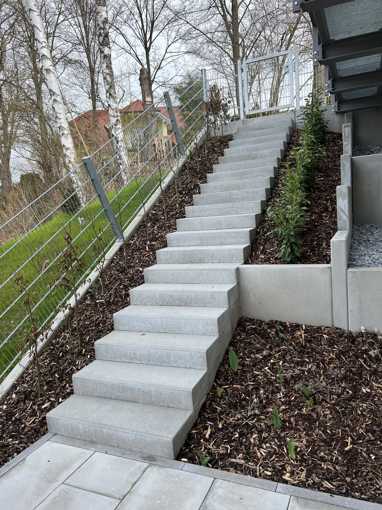 Kindergarten Altmannstein: Treppe am Hang