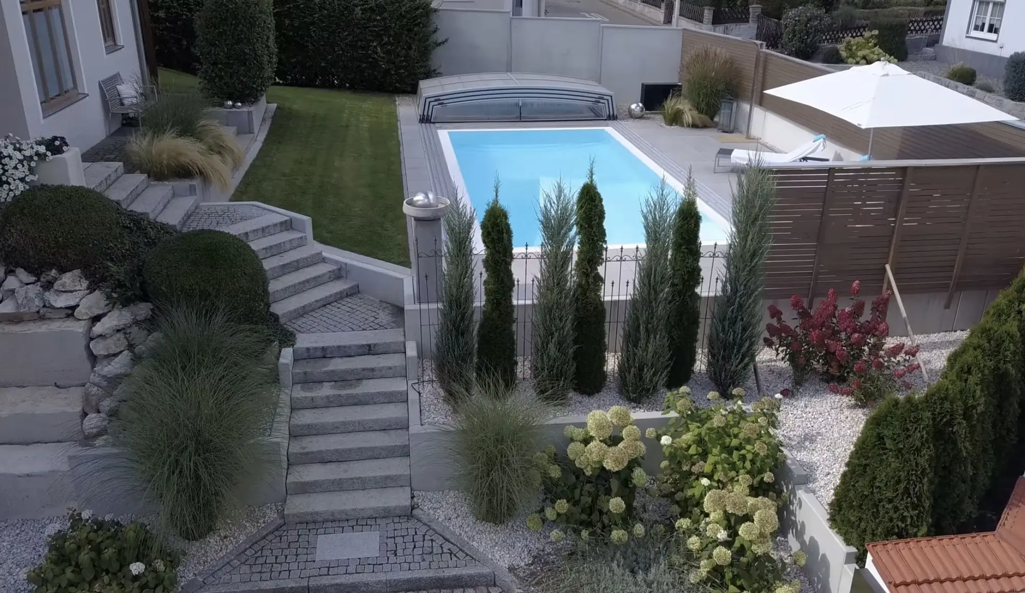 Poolanlage mit Gartentreppe, Kirchdorf